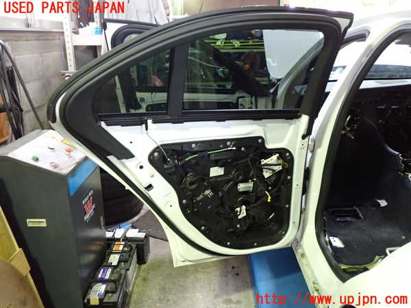 1UPJ-9230341320]ベンツ C200 W205(205042C)左後ドア 中古_3