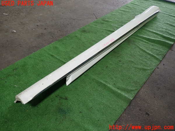 1UPJ-9230341390]ベンツ C200 W205(205042C)右サイドステップ 中古_4