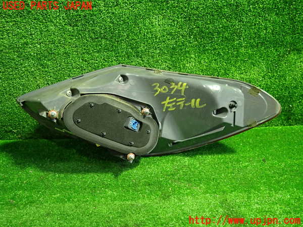 1UPJ-9230341536]ベンツ C200 W205(205042C)左テールランプ 中古_3