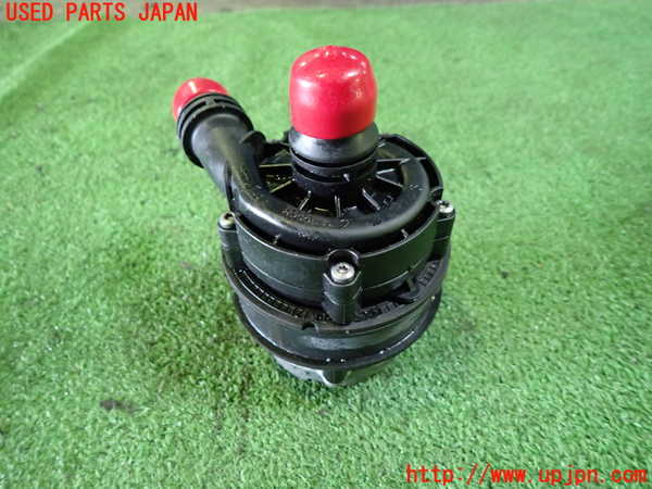 1UPJ-9230342110]ベンツ C200 W205(205042C)ウォーターポンプ 中古_2