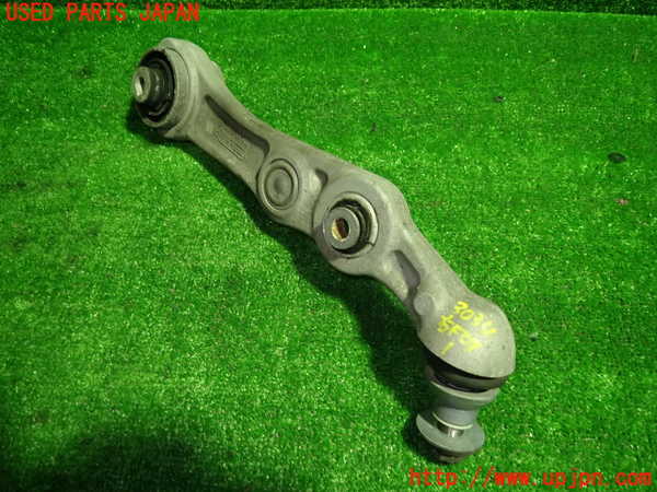 1UPJ-9230345176]ベンツ C200 W205(205042C)右フロントロアアーム1 中古_2
