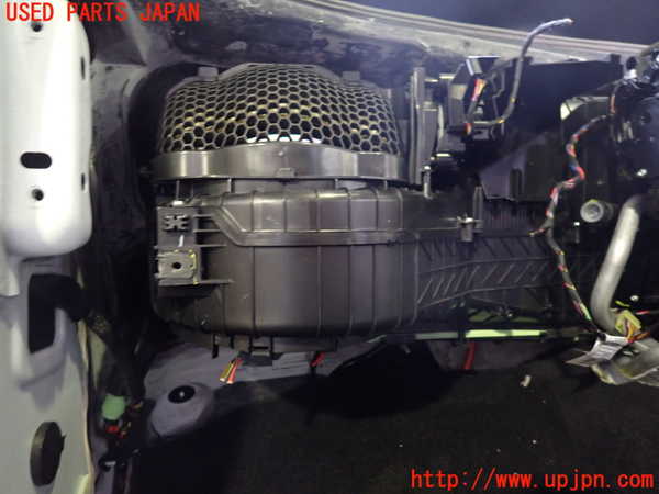 1UPJ-9230346081]ベンツ C200 W205(205042C)エバポレーター1 中古_3