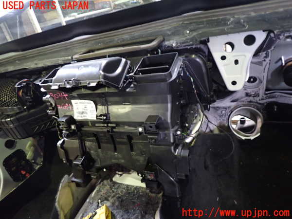 1UPJ-9230346081]ベンツ C200 W205(205042C)エバポレーター1 中古_4