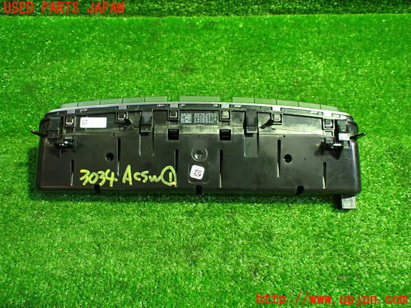 1UPJ-9230346066]ベンツ C200 W205(205042C)エアコンスイッチ1 中古_3