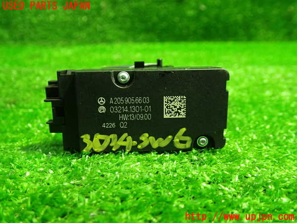1UPJ-9230346311]ベンツ C200 W205(205042C)スイッチ6 (電動パーキング) 中古_4
