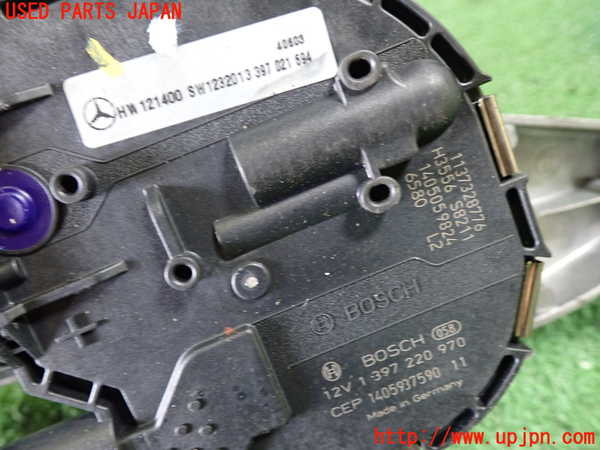 1UPJ-9230346770]ベンツ C200 W205(205042C)フロントワイパーモーター 中古_3