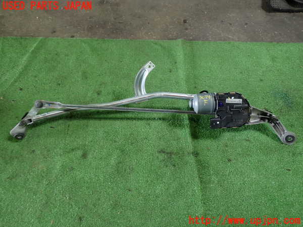 1UPJ-9230346770]ベンツ C200 W205(205042C)フロントワイパーモーター 中古_4