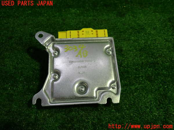 1UPJ-9230346145]ベンツ C200 W205(205042C)エアバッグコンピューター 中古_3