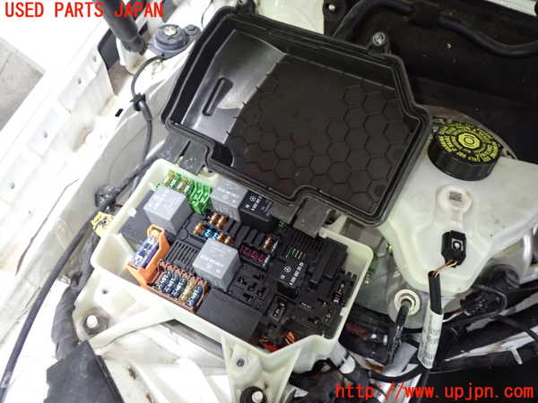 1UPJ-9230346743]ベンツ C200 W205(205042C)ヒューズボックス3 中古_2