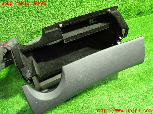 1UPJ-9230347516]ベンツ C200 W205(205042C)グローブボックス1 中古_2