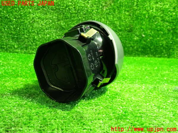 1UPJ-9230347526]ベンツ C200 W205(205042C)エアコン吹き出し口1 (右) 中古_2