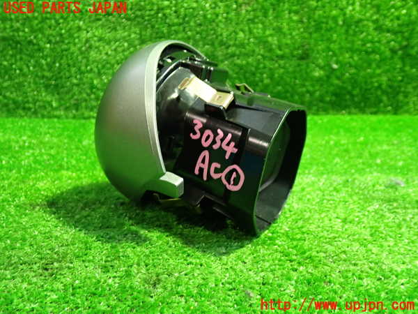 1UPJ-9230347526]ベンツ C200 W205(205042C)エアコン吹き出し口1 (右) 中古_3