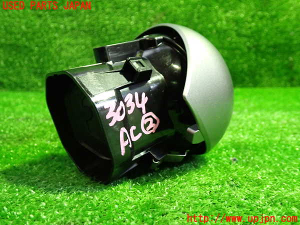 1UPJ-9230347527]ベンツ C200 W205(205042C)エアコン吹き出し口2 (左) 中古_3