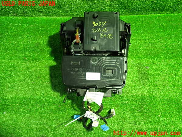 1UPJ-9230347549]ベンツ C200 W205(205042C)コンソール 中古_4