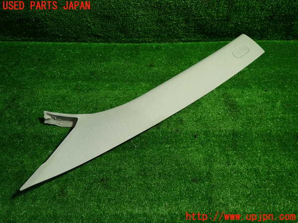 1UPJ-9230347660]ベンツ C200 W205(205042C)左フロントピラートリム 中古_2