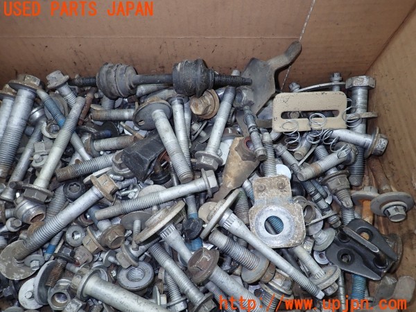 3UPJ=9230350720]フォード リンカーン ナビゲーター(型式不明 U326)前期 ネジ・ナット・ステー類 セット ジャンク_4