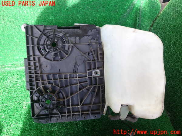 1UPJ-9230356791]リンカーン・ナビゲーター(不明)ウォッシャータンク1 中古_3