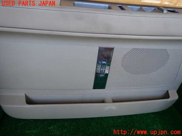 1UPJ-9230351264]リンカーン・ナビゲーター(不明)左前ドア内張り 中古_4