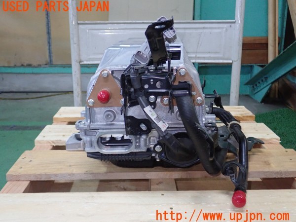 3UPJ=9230360525]MIRAI(ミライ)(JPD10)純正 G9A10-62011 FCコンバーター 中古_3