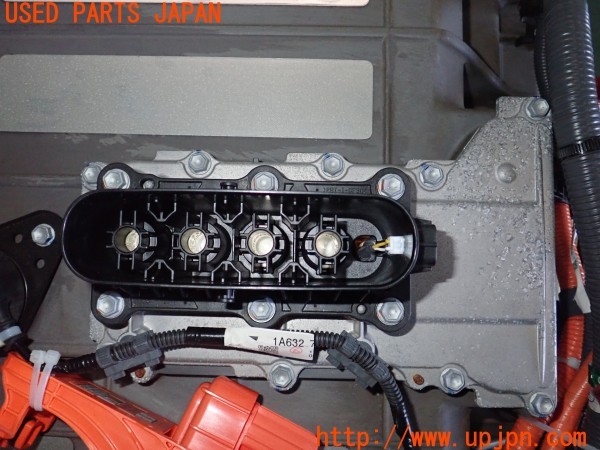 3UPJ=9230360554]MIRAI(ミライ)(JPD10)純正 1A0077040 FCスタック 中古_3