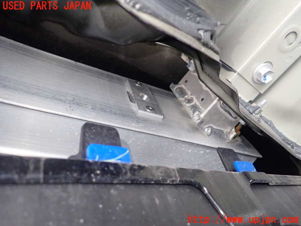 1UPJ-9230361614]MIRAI(ミライ)(JPD10)リアバンパーホースメント 中古_2