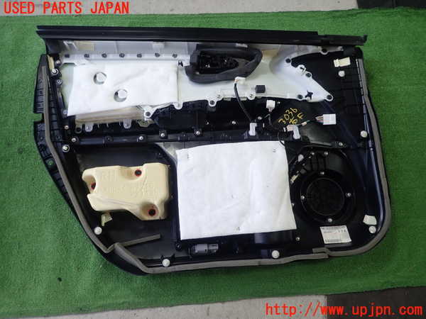 1UPJ-9230361234]MIRAI(ミライ)(JPD10)右前ドア内張り 中古_3