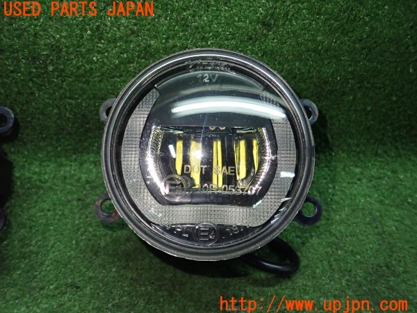 3UPJ=9230370558]エルグランド 250ハイウェイスターS(TE52)Vinstar フォグランプ 中古_3