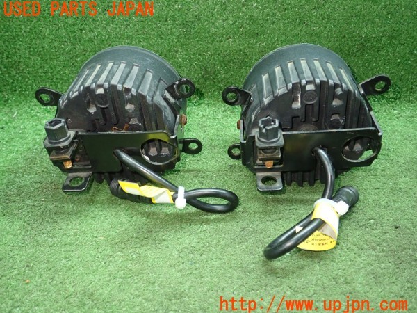 3UPJ=9230370558]エルグランド 250ハイウェイスターS(TE52)Vinstar フォグランプ 中古_4