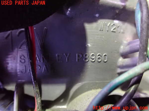 1UPJ-9230371156]エルグランド(TE52)左リアコーナーランプ 中古_3