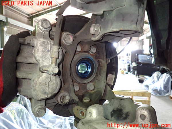1UPJ-9230374290]エルグランド(TE52)右フロントナックルハブ 中古_2