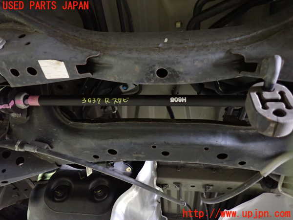 1UPJ-9230375445]エルグランド(TE52)リアスタビライザー 中古_3