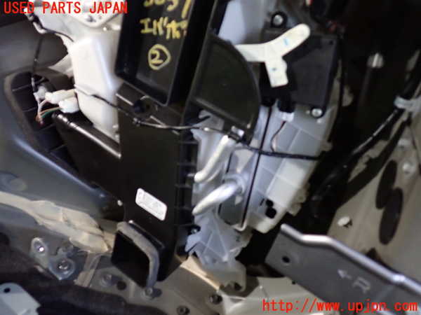 1UPJ-9230376082]エルグランド(TE52)エバポレーター2 (リヤ) 中古_3
