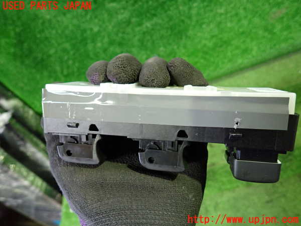 1UPJ-9230376240]エルグランド(TE52)右前パワーウィンドウスイッチ 中古_3