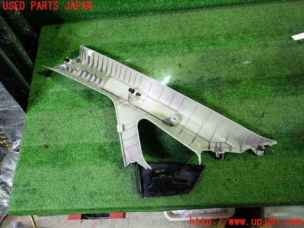 1UPJ-9230377655]エルグランド(TE52)右フロントピラートリム 中古_3