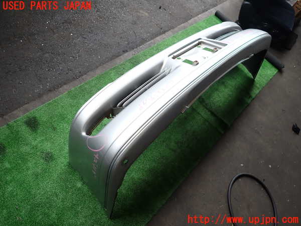 2UPJ-9230381010]クラウン エステート(JZS171W)フロントバンパー 中古_2