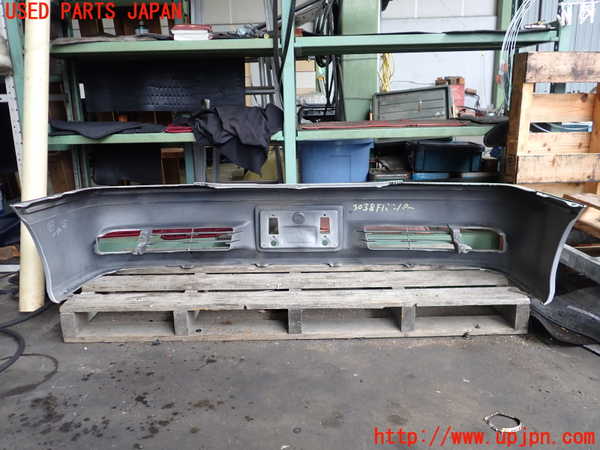2UPJ-9230381010]クラウン エステート(JZS171W)フロントバンパー 中古_4