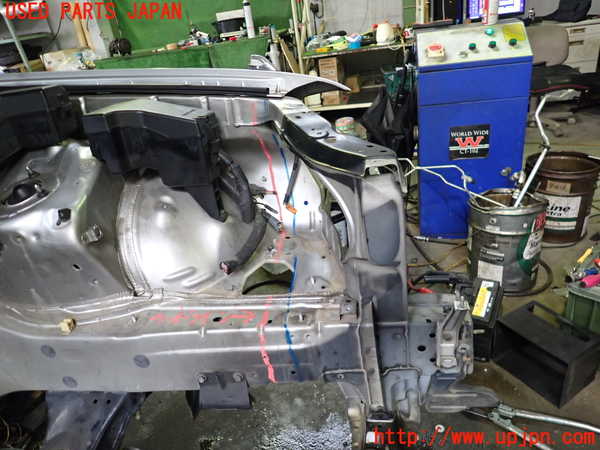 2UPJ-9230381042]クラウン エステート(JZS171W)コアサポート（カット） 中古_3