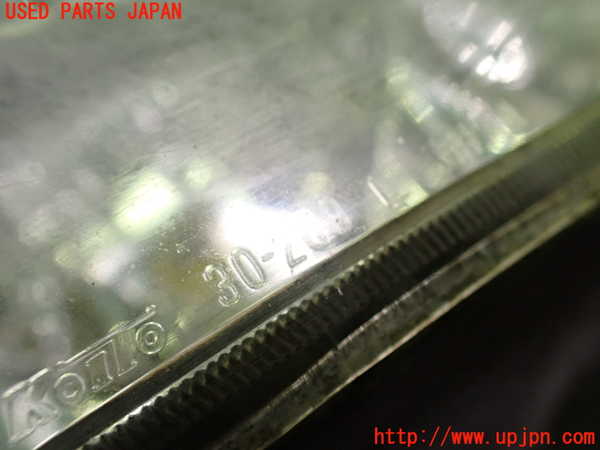 2UPJ-9230381182]クラウン エステート(JZS171W)左フォグ 中古_2