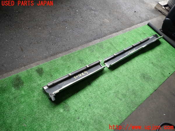 2UPJ-9230381392]クラウン エステート(JZS171W)左サイドステップ 中古_5