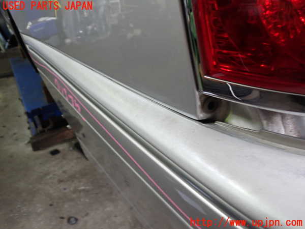 2UPJ-9230381610]クラウン エステート(JZS171W)リアバンパー 中古_5