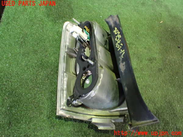 2UPJ-9230381530]クラウン エステート(JZS171W)右テールランプ 中古_3