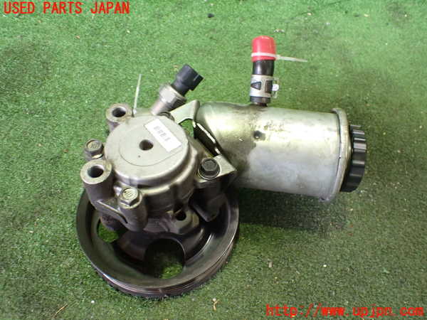 2UPJ-9230384250]クラウン エステート(JZS171W)パワステポンプ 中古_2