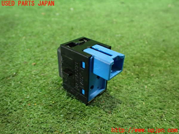 2UPJ-9230386309]クラウン エステート(JZS171W)スイッチ4 (TRCOFF) 中古_2