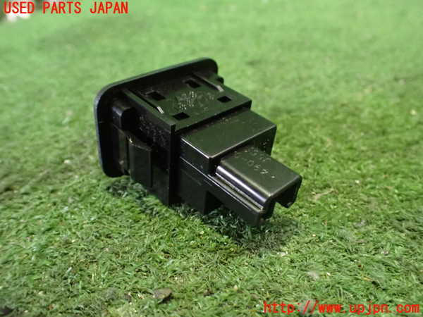 2UPJ-9230386310]クラウン エステート(JZS171W)スイッチ5 (フューエル) 中古_2