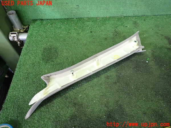 2UPJ-9230387655]クラウン エステート(JZS171W)右フロントピラートリム 中古_2