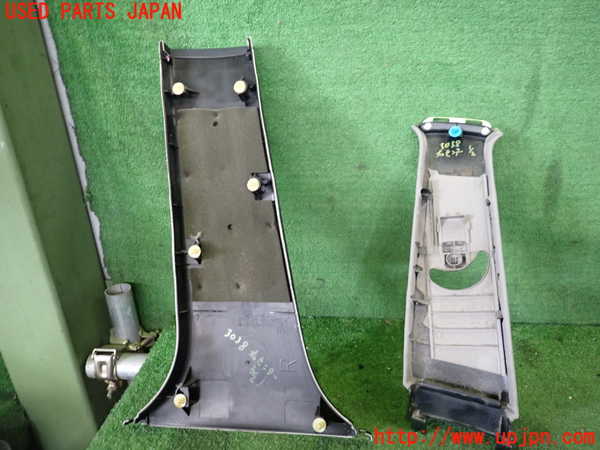 2UPJ-9230387665]クラウン エステート(JZS171W)右センターピラートリム 中古_2