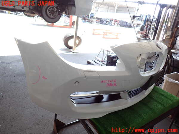 2UPJ-9230391010]BMW 640i グランクーペ(6A30)フロントバンパー 中古 (F06)_2