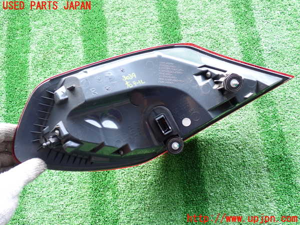 2UPJ-9230391530]BMW 640i グランクーペ(6A30)右テールランプ 中古 (F06)_4