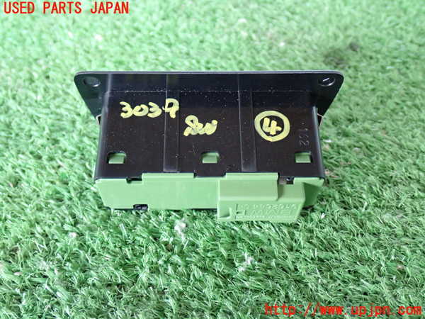 2UPJ-9230396309]BMW 640i グランクーペ(6A30)スイッチ4 (ロック) 中古 (F06)_2