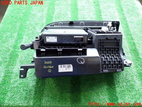 2UPJ-9230397516]BMW 640i グランクーペ(6A30)グローブボックス1 中古 (F06)_3